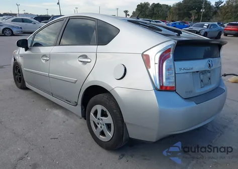2015 Toyota Prius Three z USA, uszkodzony, nr VIN JTDKN3DU9F0469539
